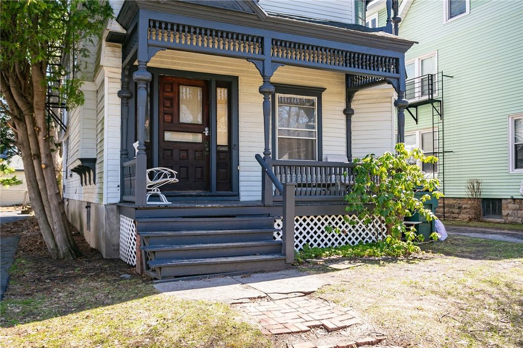 Photo of 500 Oxford Street #1, Rochester, NY 14607 (MLS # R1657056)