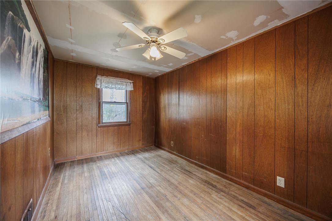 323 Cedar Place, East Rochester, New York image 12