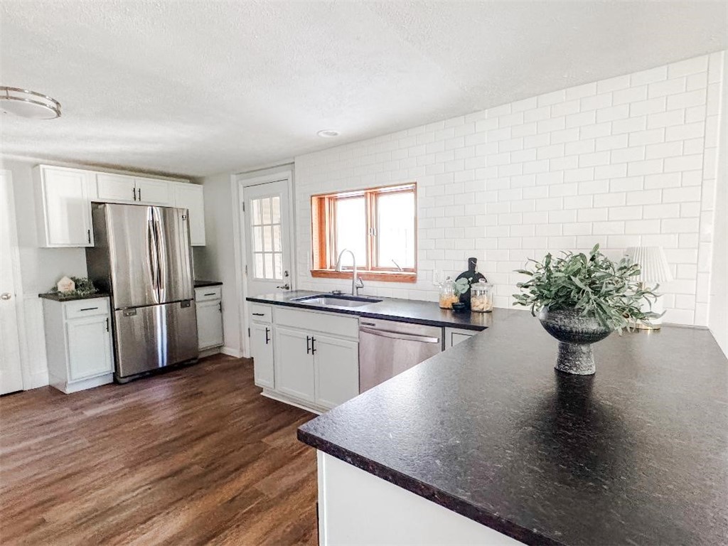 3 Edyth Street, Pittsford, New York image 9