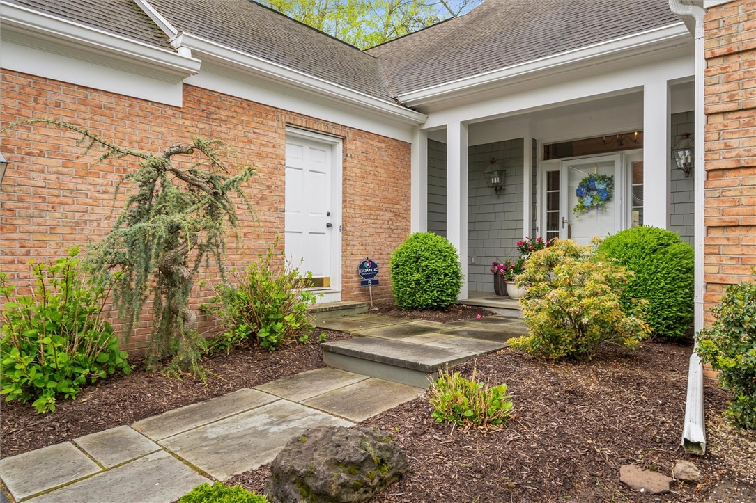 5 Woodbury Place, Pittsford, New York image 2