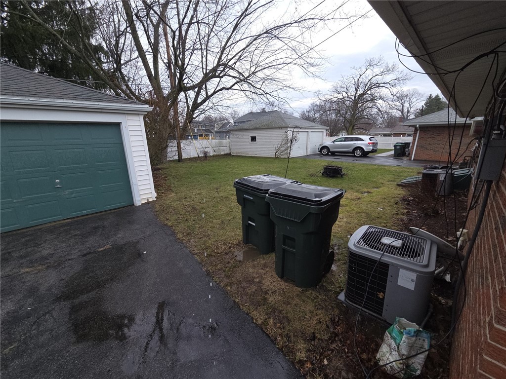 1572 wehrle drive
