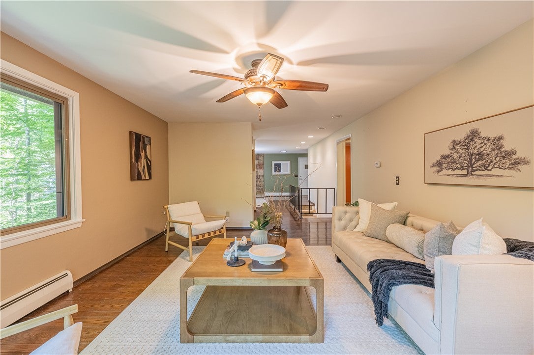 1223 Scenic Circle