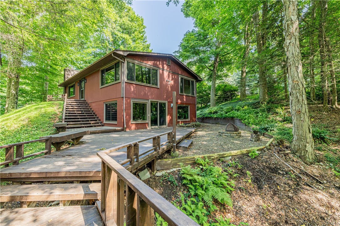 1223 Scenic Circle
