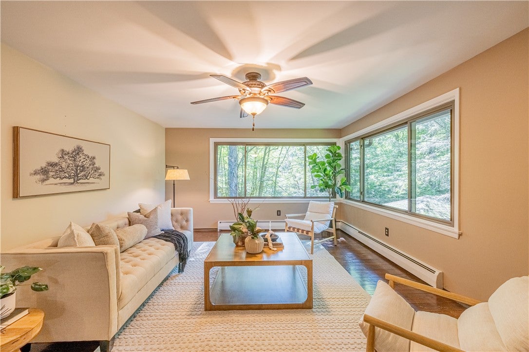 1223 Scenic Circle