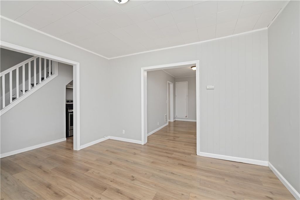 Photo of 178 Cummings Street, Rochester, NY 14609 (MLS # R1668964)