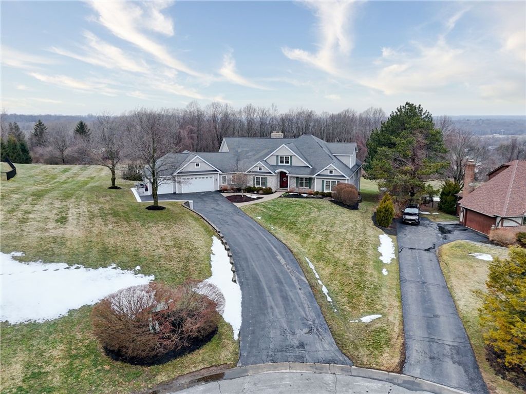 Photo of 29 Foxboro Lane, Perinton, NY 14450 (MLS # R1664613)