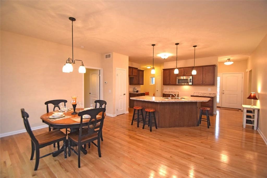 Photo of 2016 Mae's Landing Lndg, Canandaigua Town, NY 14424 (MLS # R1709918)