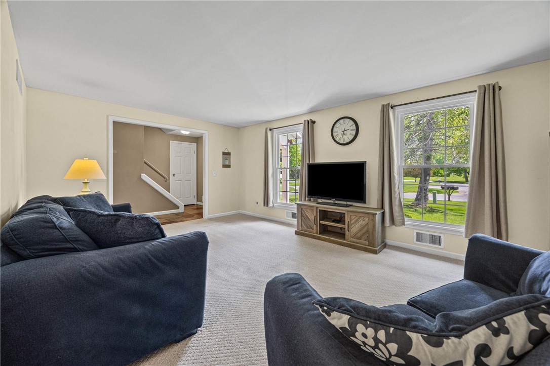 32 Autumn Oak Cir