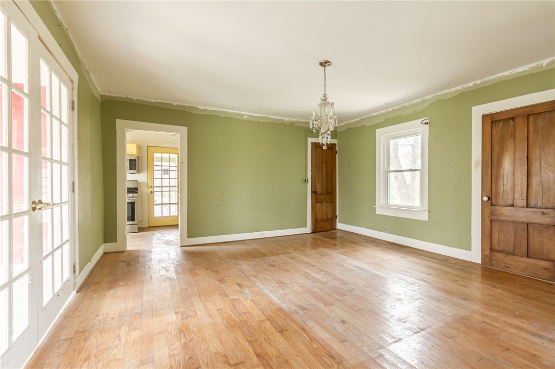 4227 State Route 5 And 20