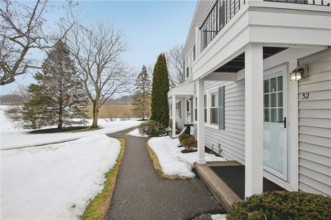 32 Arrowhead N Fairport NY 14450