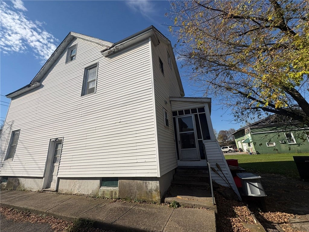 14 & 4 Gates Avenue