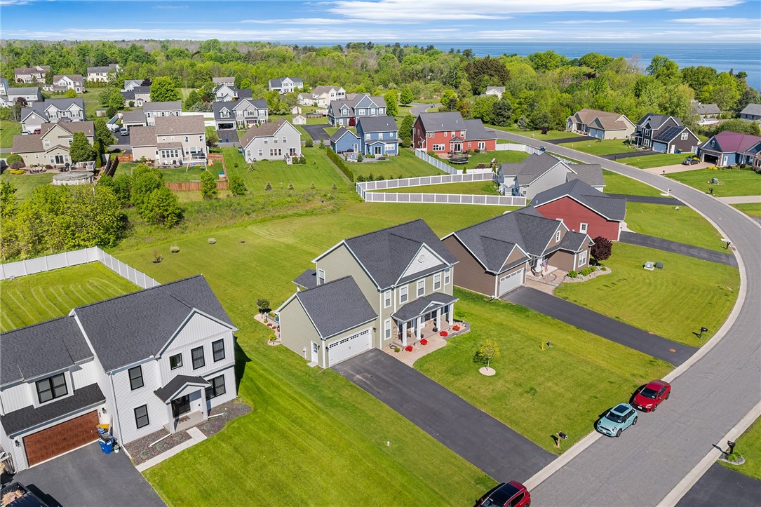 614 Autumn Breeze Lane, Ontario, New York image 3