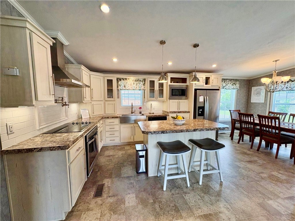 250 White Spruce Lane