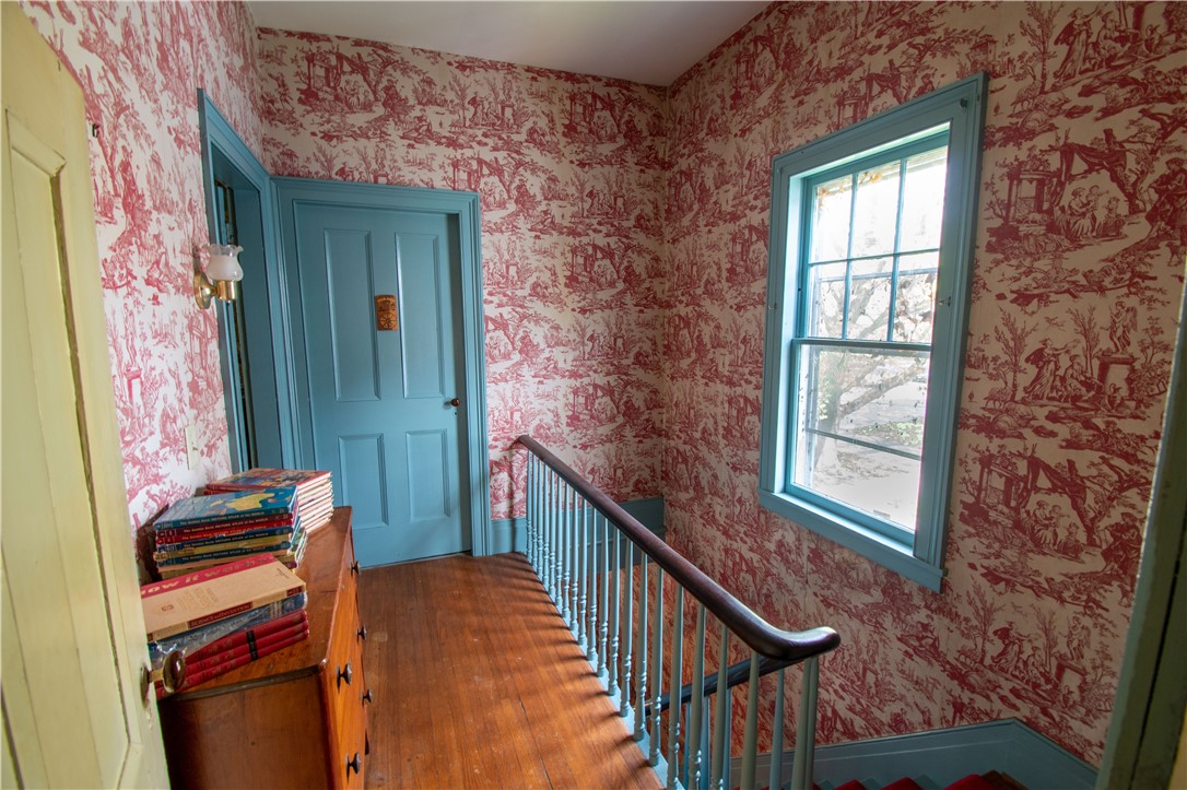 66 Broad St St, Lyons, New York image 31