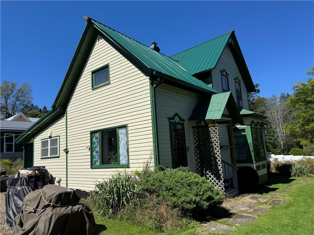121 Pine Street