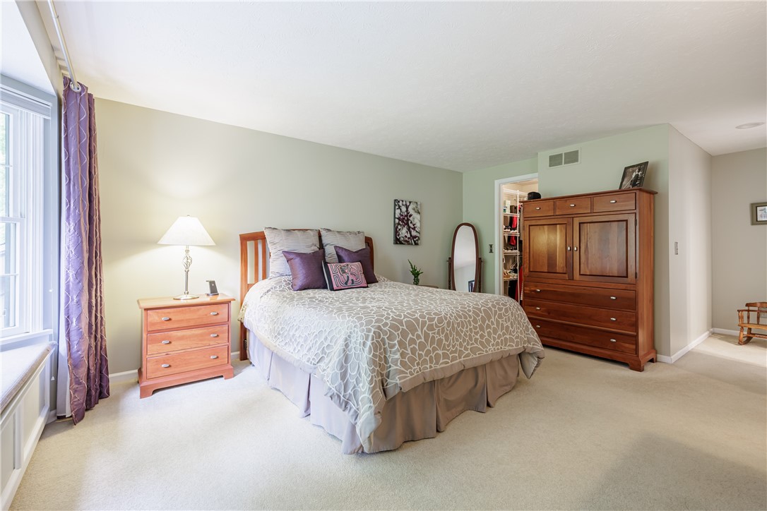 55 Creek Ridge, Pittsford, New York image 16