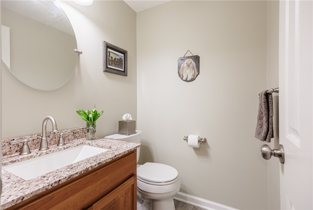 55 Creek Ridge, Pittsford, New York image 12