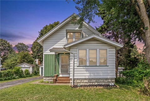 Photo of 9 Topper Drive, Irondequoit, NY 14622 (MLS # R1699688)
