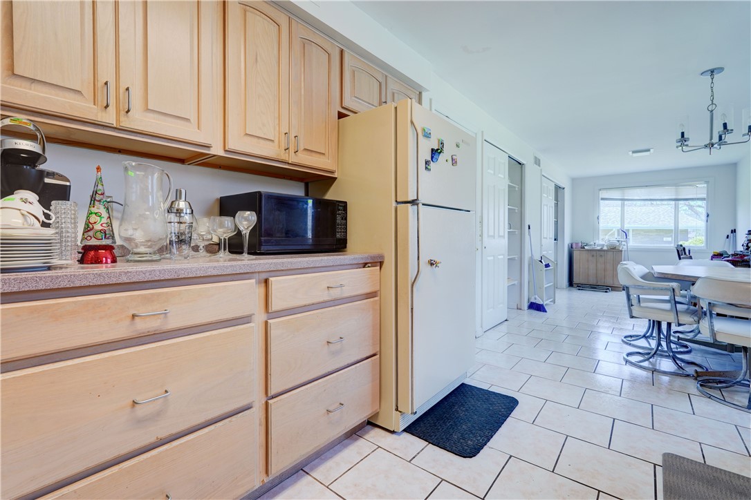 633 Chatelaine Drive