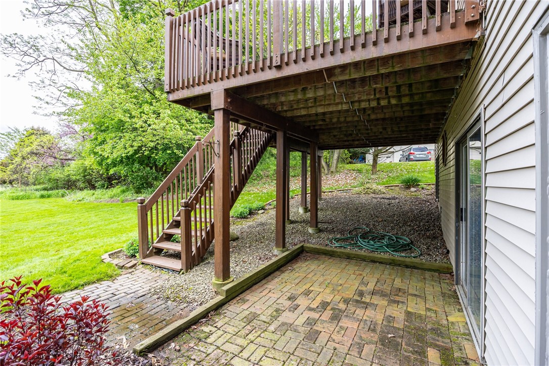 920 Middle Road, Henrietta, New York image 41