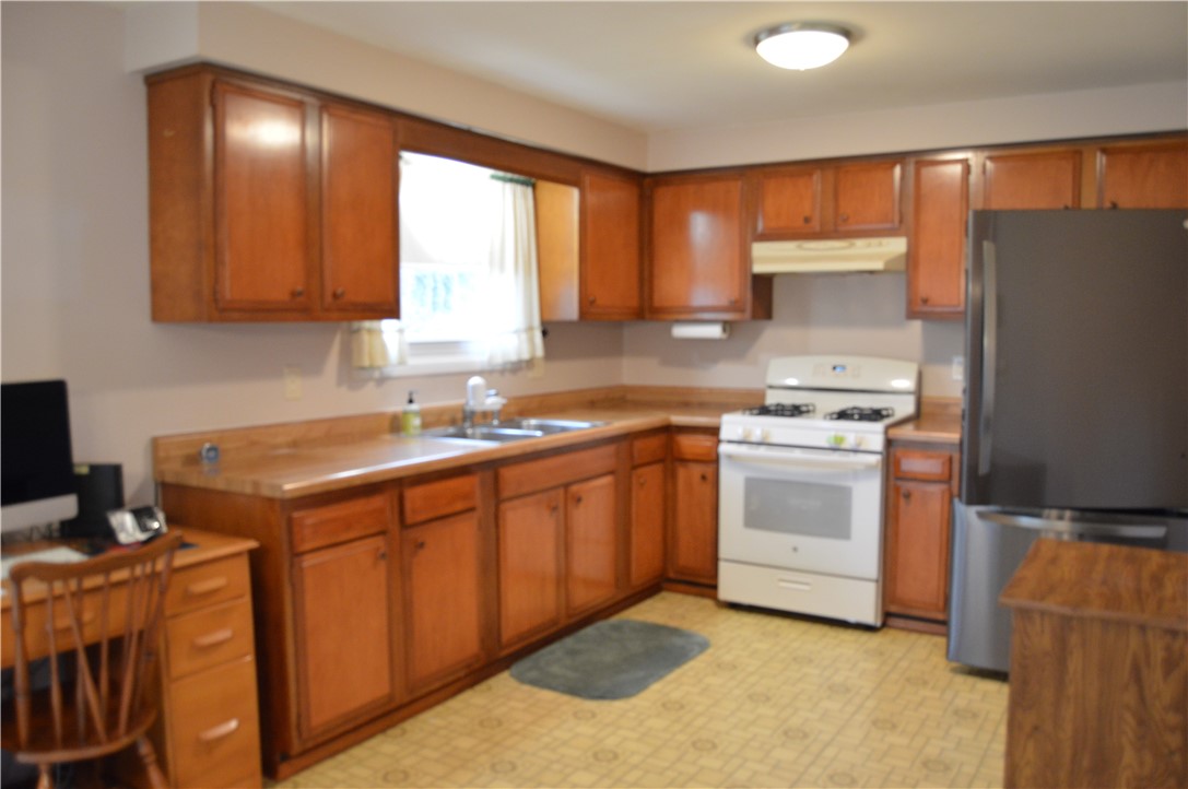 920 Trolley Boulevard, Gates, New York image 9