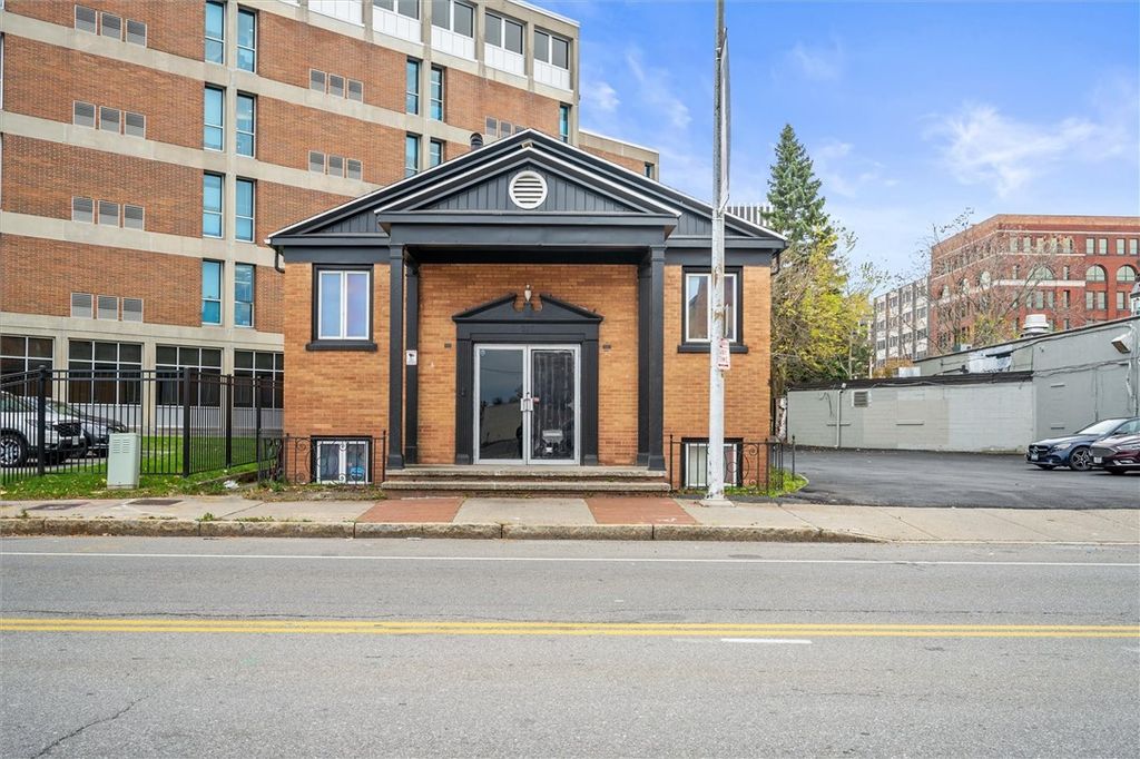 Photo of 287-289 Andrews Street, Rochester, NY 14604 (MLS # R1628754)