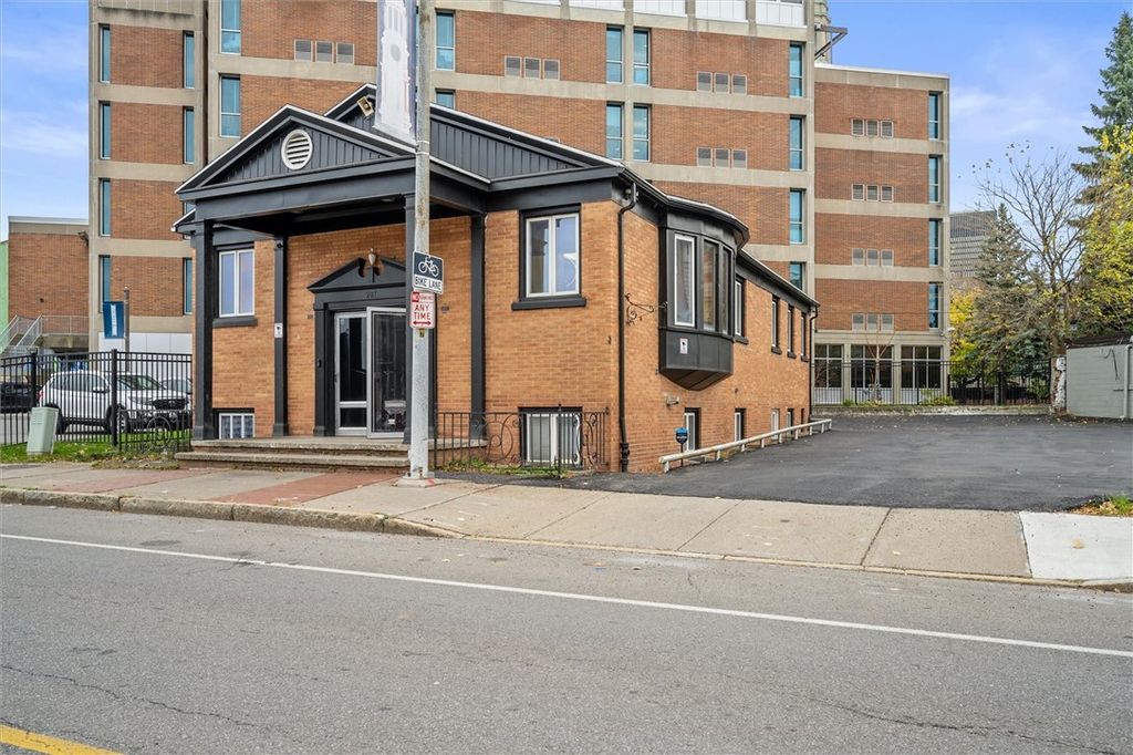 Photo of 287-289 Andrews Street, Rochester, NY 14604 (MLS # R1628754)