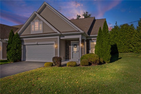 Condo For Sale - 31 Silverwood Circle<br/> East Rochester, NY 14445