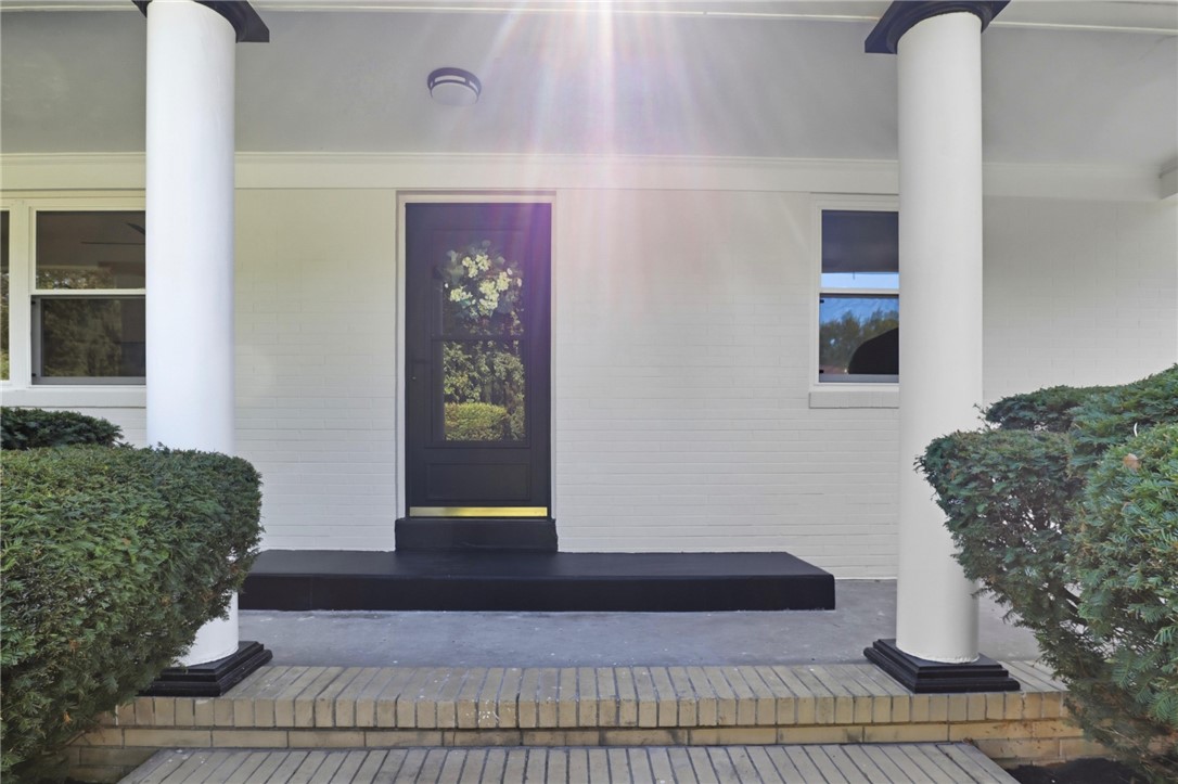 2475 Highland Avenue