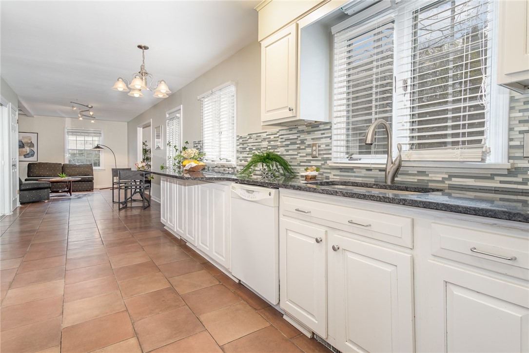 3 Kitty Hawk Drive, Pittsford, New York image 12