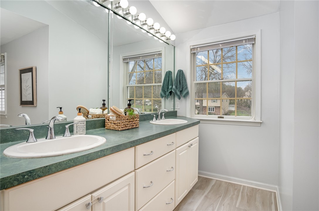3 Kitty Hawk Drive, Pittsford, New York image 24