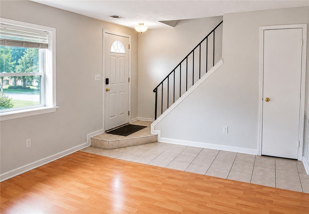 145 Windsorshire Drive