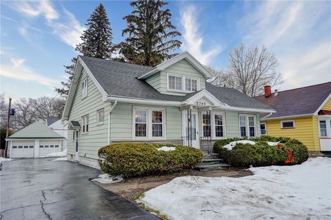 Homes For Sale - 2340 Titus Avenue<br/> Irondequoit, NY 14622