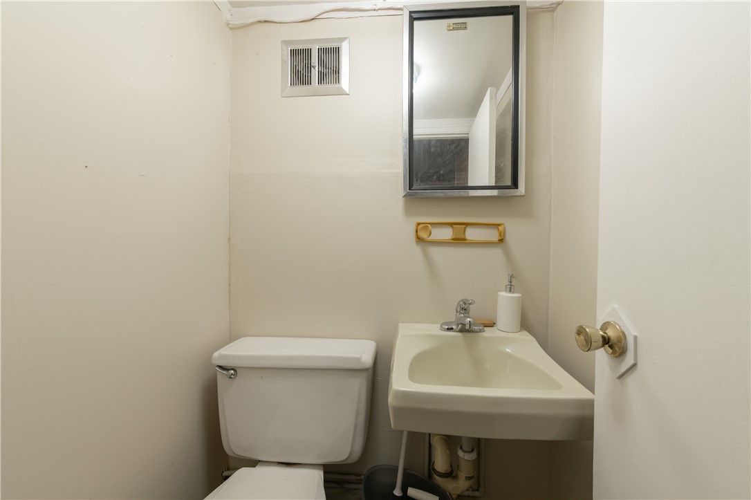 246 Desmond Road, Greece, New York image 35