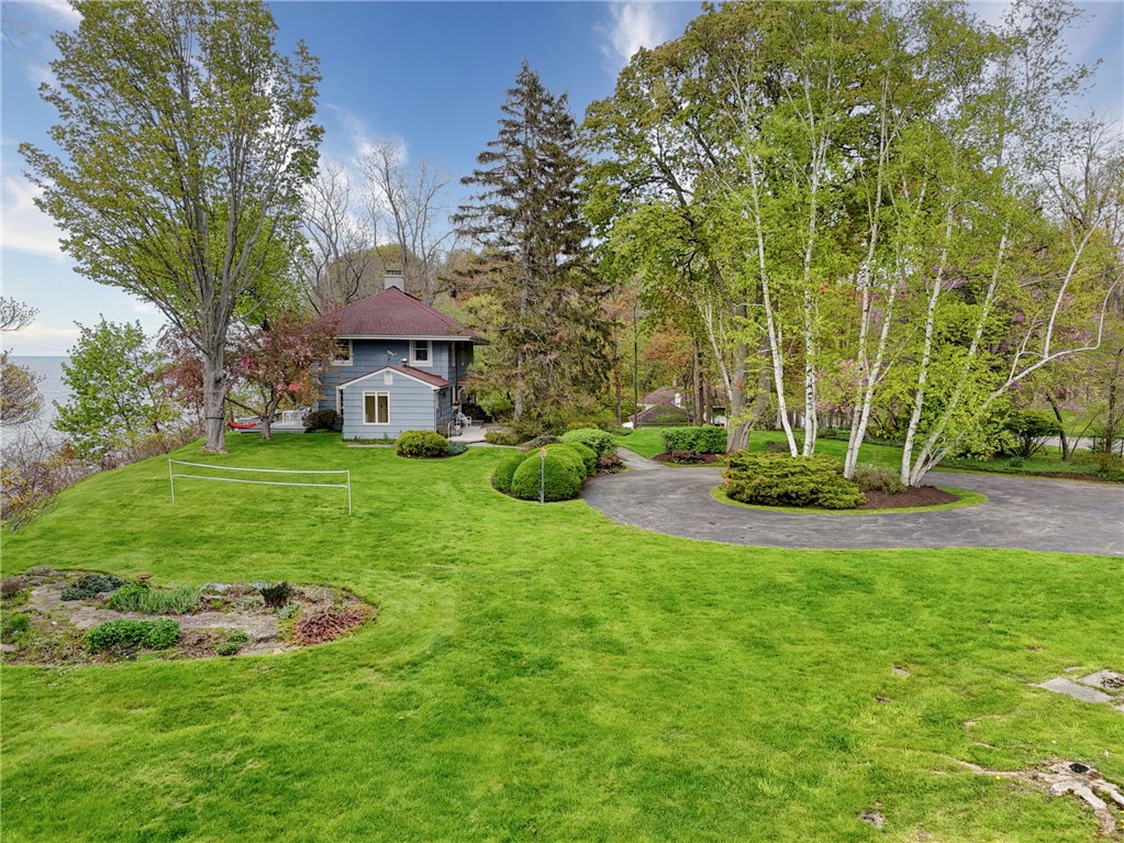 930 Lake Road