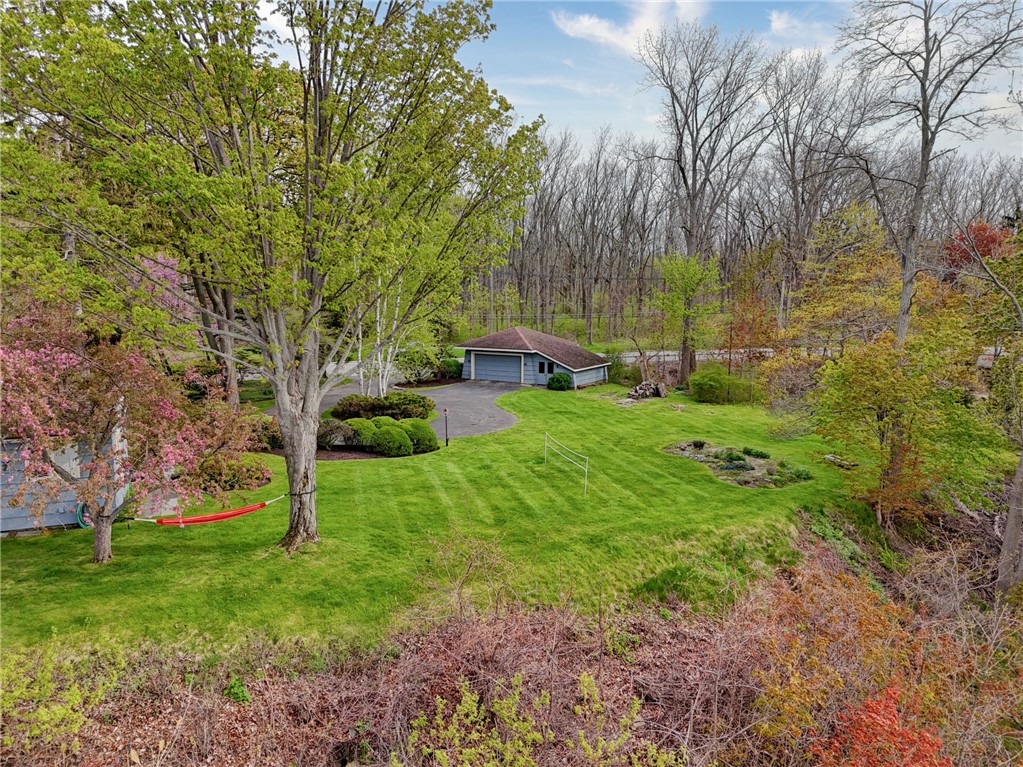 930 Lake Road