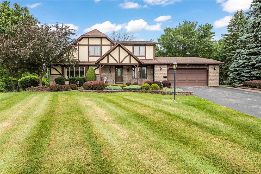112 Red Rock Circle
