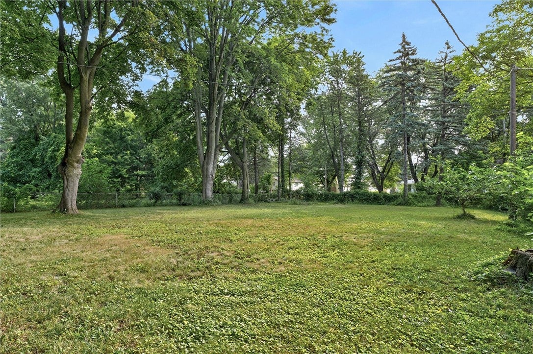 526 Sharon Drive