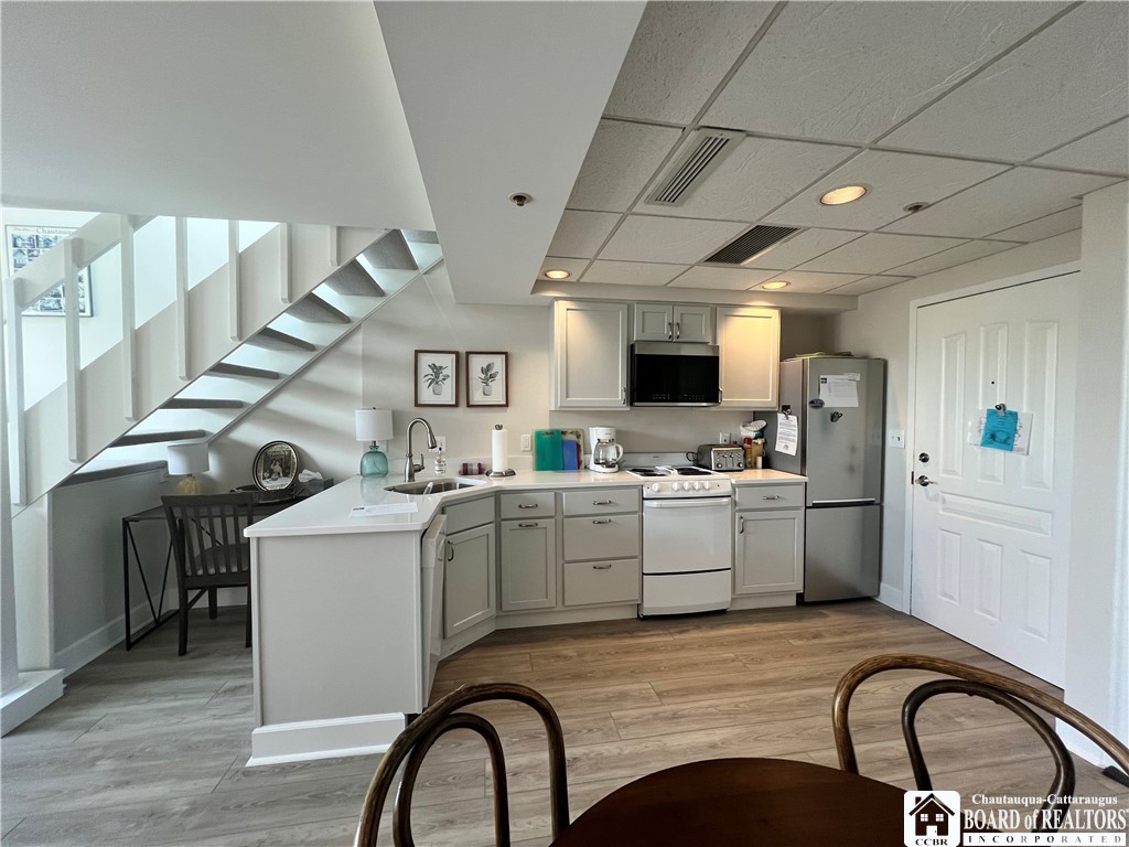 1 Pratt Avenue #407, Chautauqua, New York image 2
