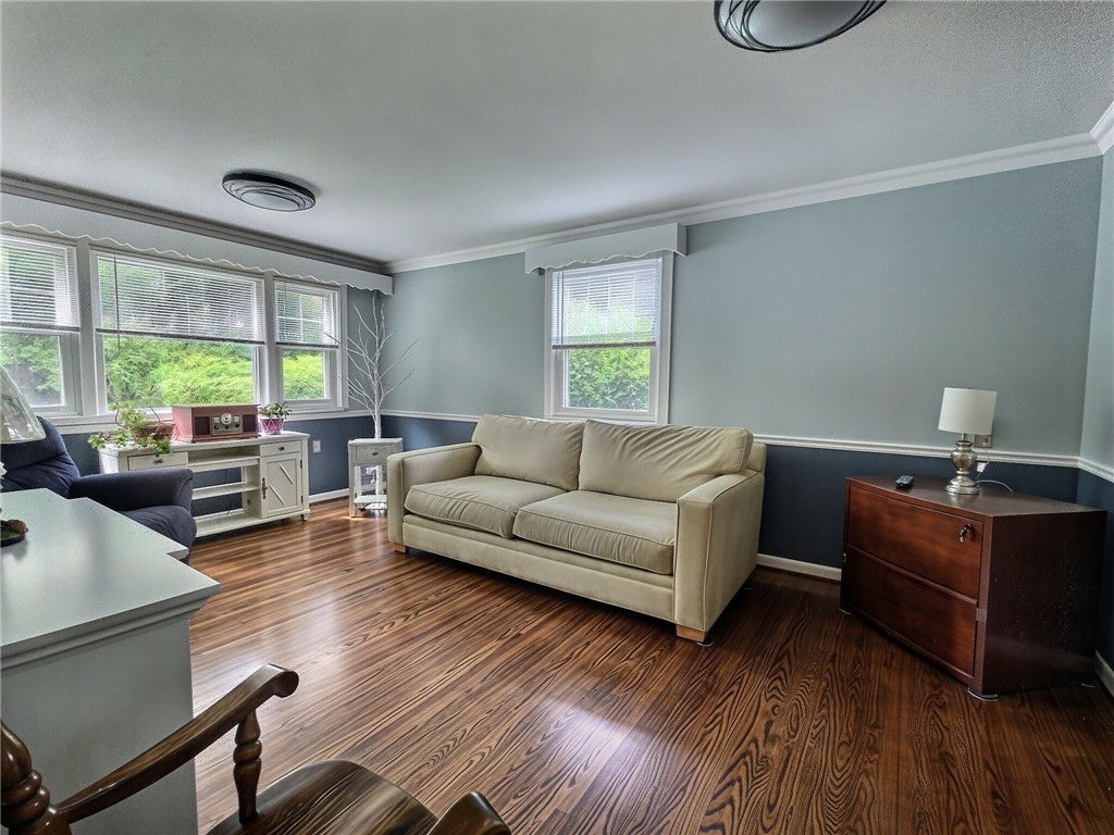 55 Glenmont Dr Drive