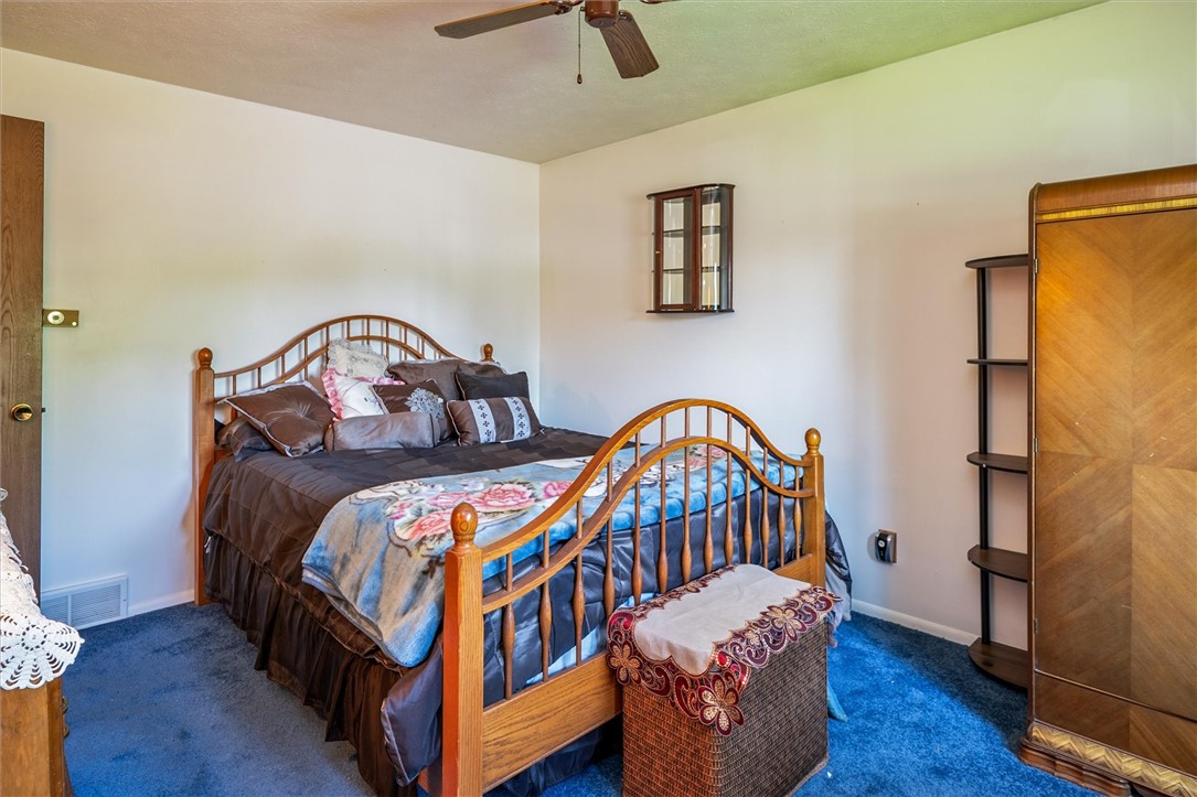105 Hidden Spring Circle, Greece, New York image 42