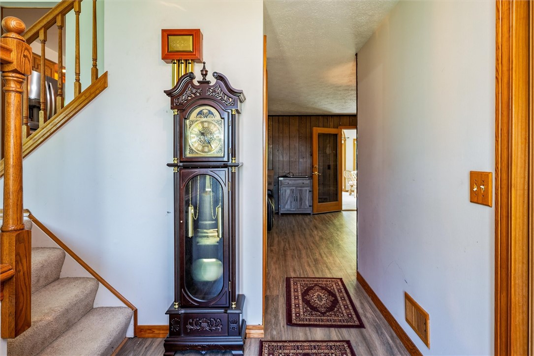 105 Hidden Spring Circle, Greece, New York image 13