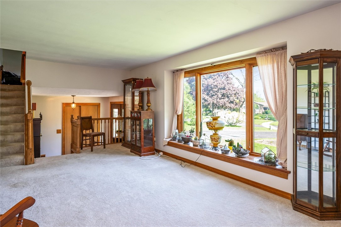 105 Hidden Spring Circle, Greece, New York image 17