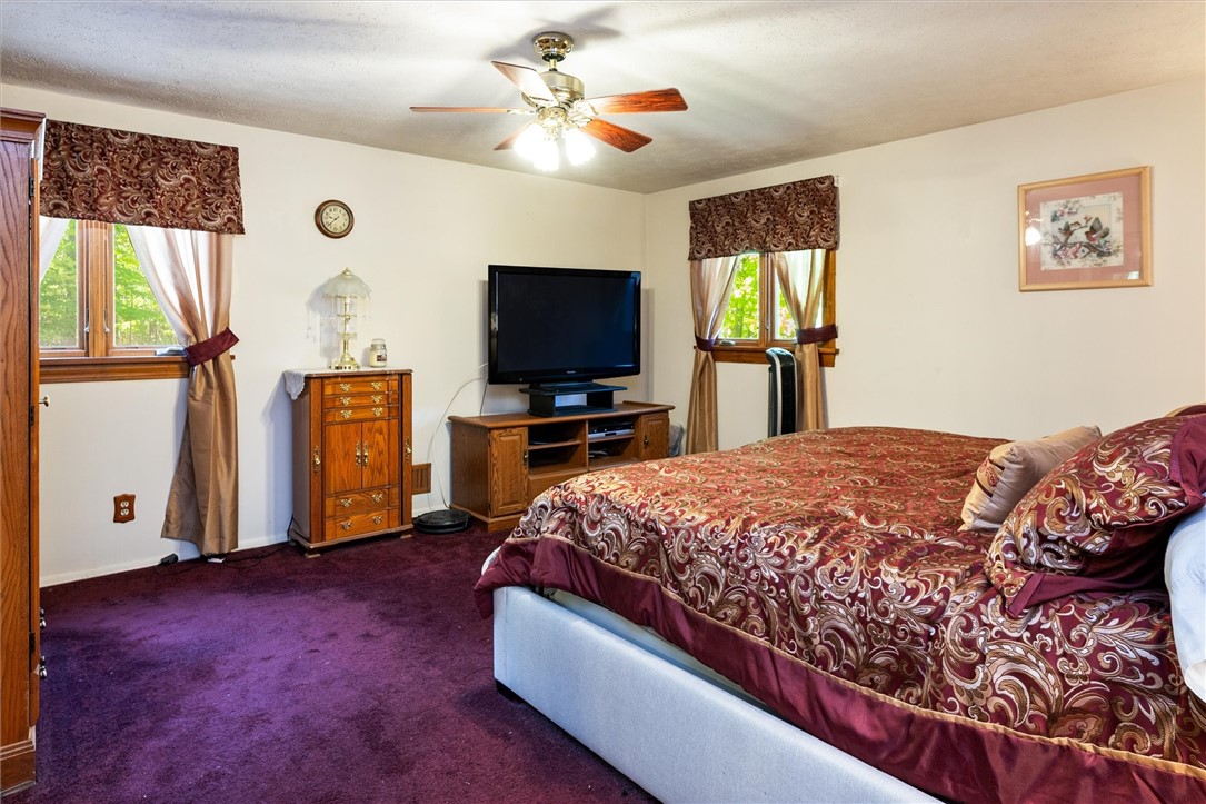 105 Hidden Spring Circle, Greece, New York image 36