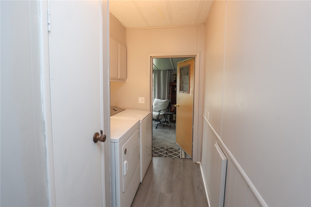 35 Keuka Lane Ln, Manchester, New York image 23