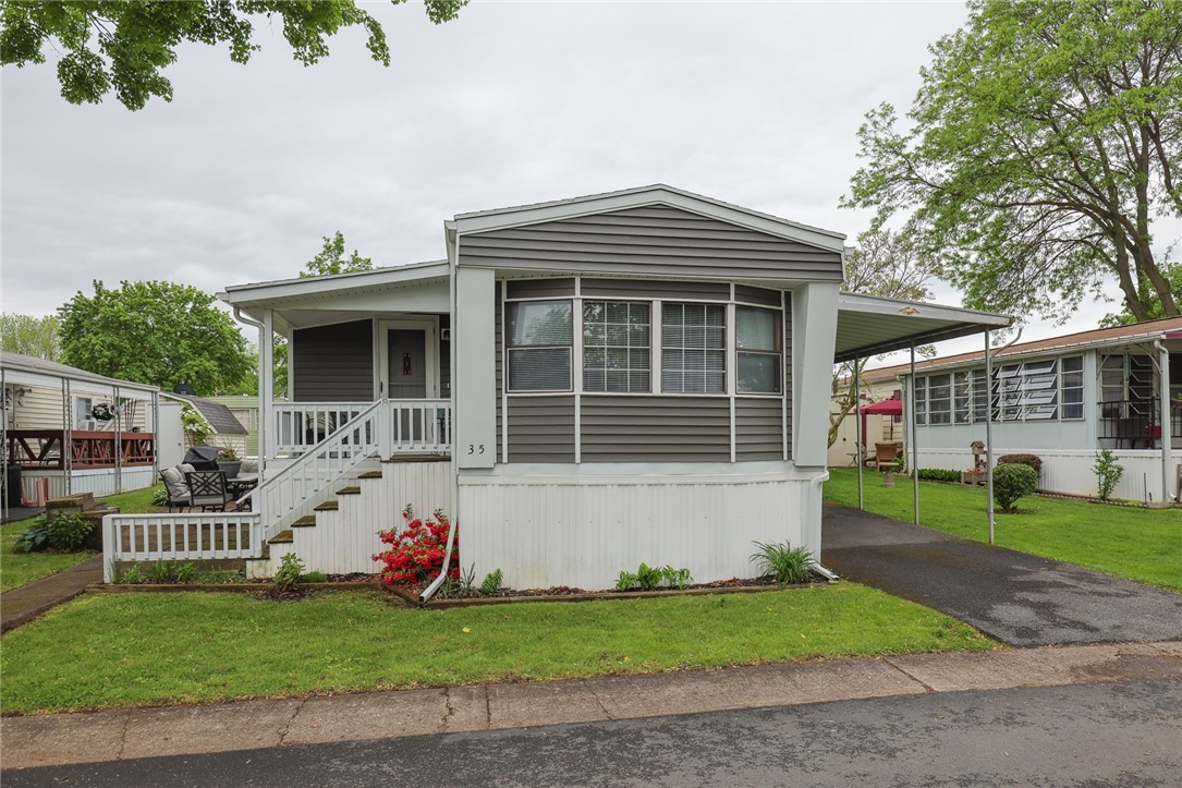 35 Keuka Lane Ln, Manchester, New York image 1