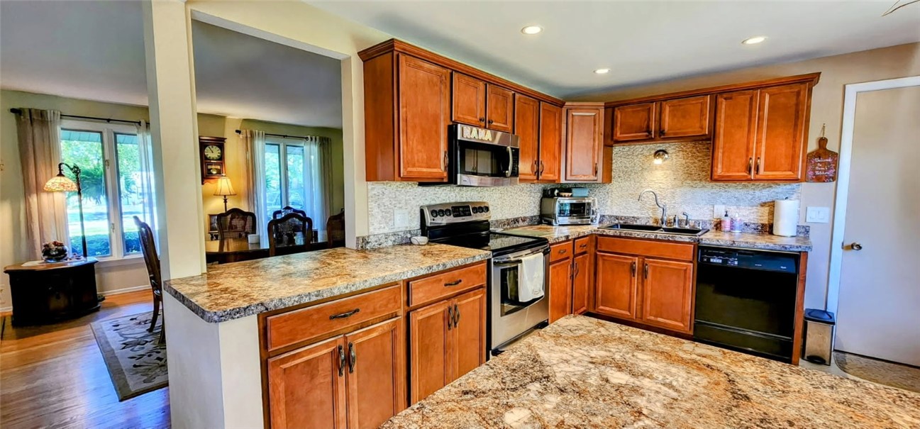 401 Eileen Drive, Greece, New York image 4