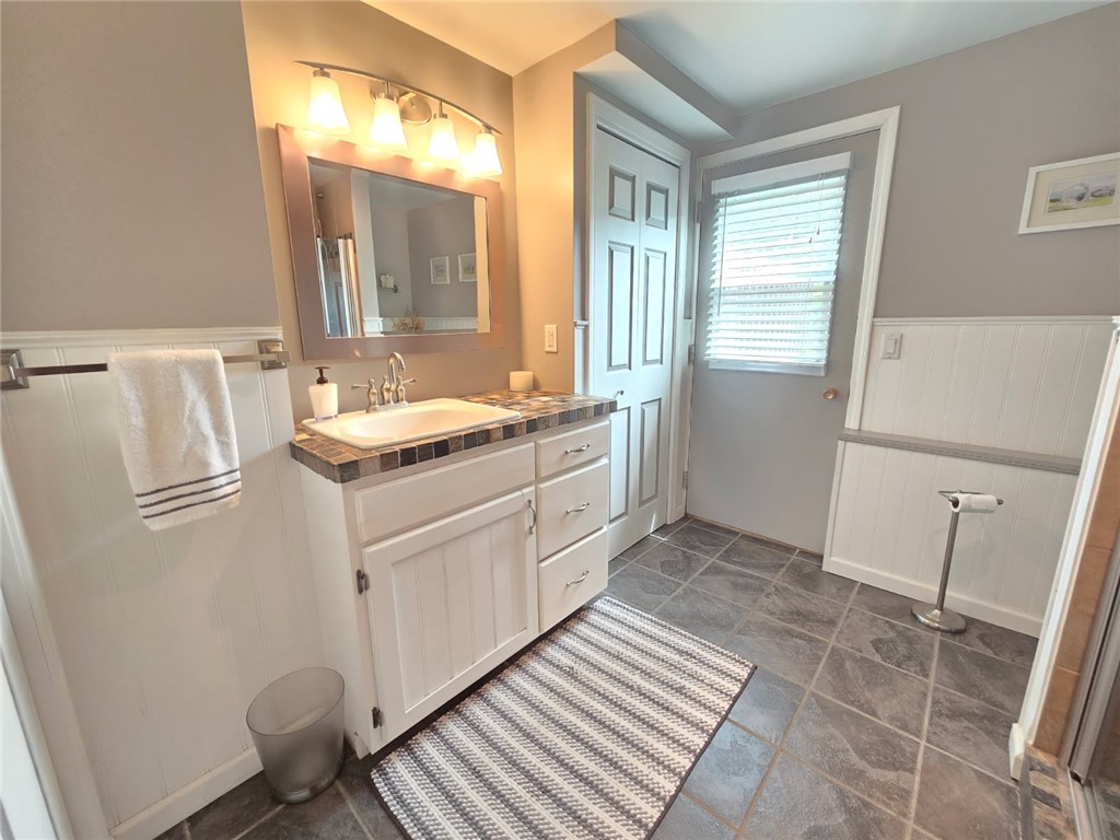 401 Eileen Drive, Greece, New York image 24