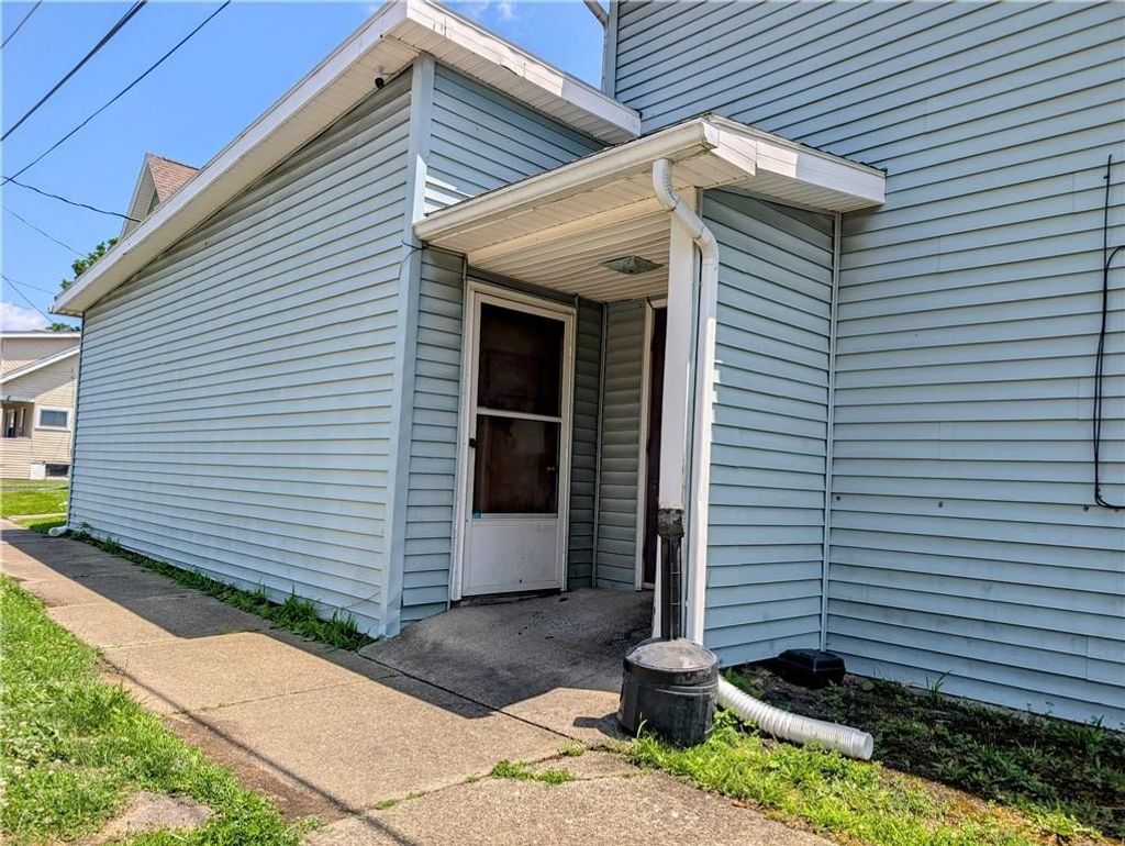 Photo of 601 Erie Street, Elmira City, NY 14904 (MLS # R1669188)