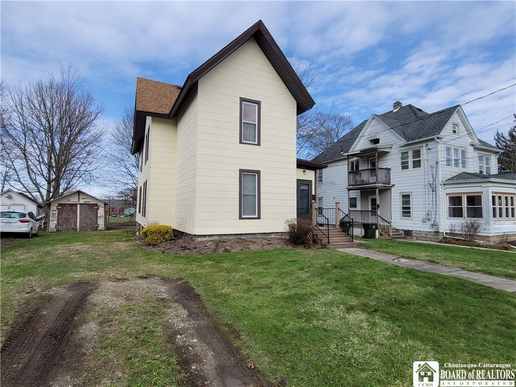 Photo of 332 Palmer Street, Jamestown, NY 14701 (MLS # R1668923)